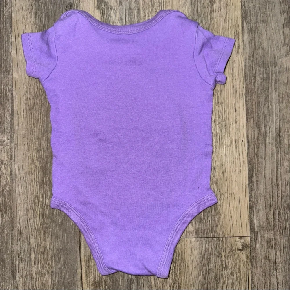 🩷3/$13🩷 Converse Kids Bodysuit Sneaker Print